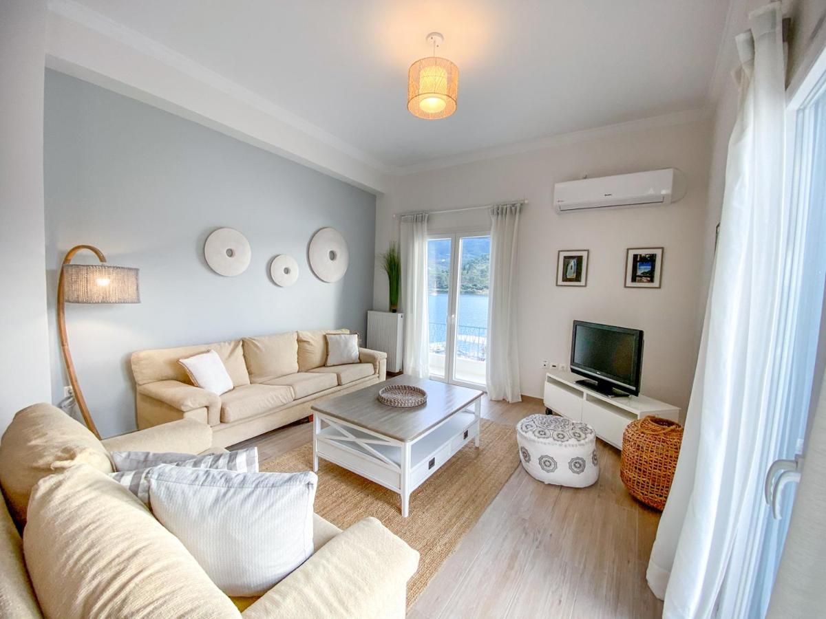 Beautiful House By The Sea Villa Poros Town Екстериор снимка
